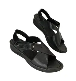 Sandália couro preta