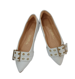 Sapatilha Branca com fivela