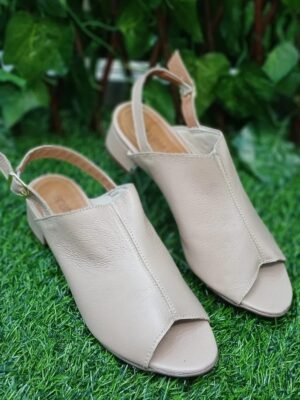 Sandaria couro